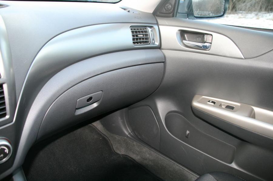  Subaru Impreza WRX 2008 года  (фото 16 из 33)